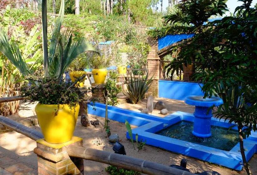 هتل Eco Lodge Les Chambres Du Voyageur