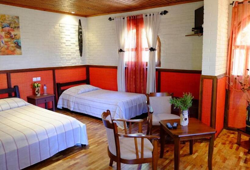 هتل Eco Lodge Les Chambres Du Voyageur