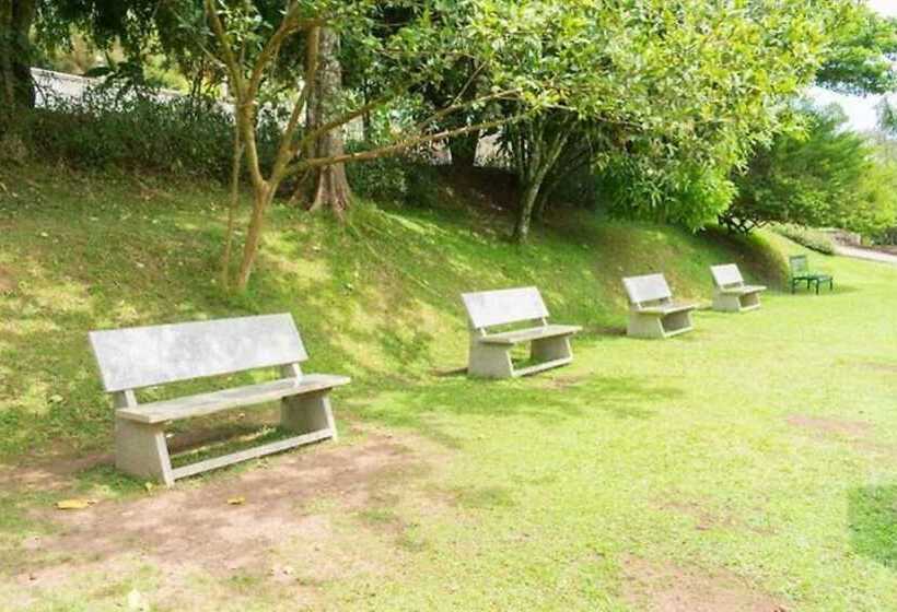 هتل Fort Fun City