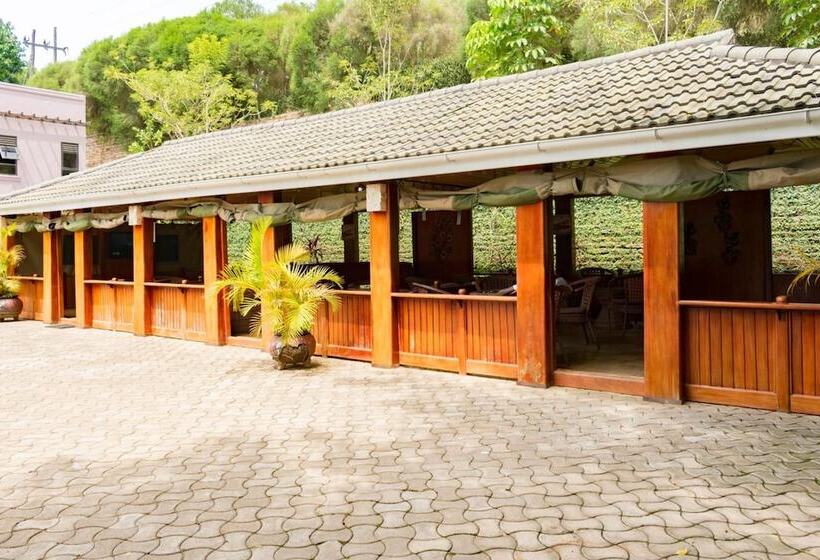 هتل Fort Fun City