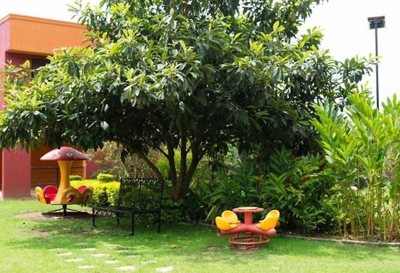 هتل Fort Fun City