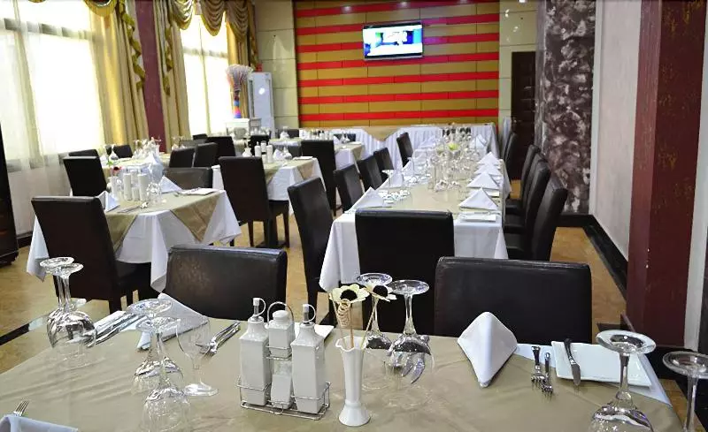 هتل Gloria Inn