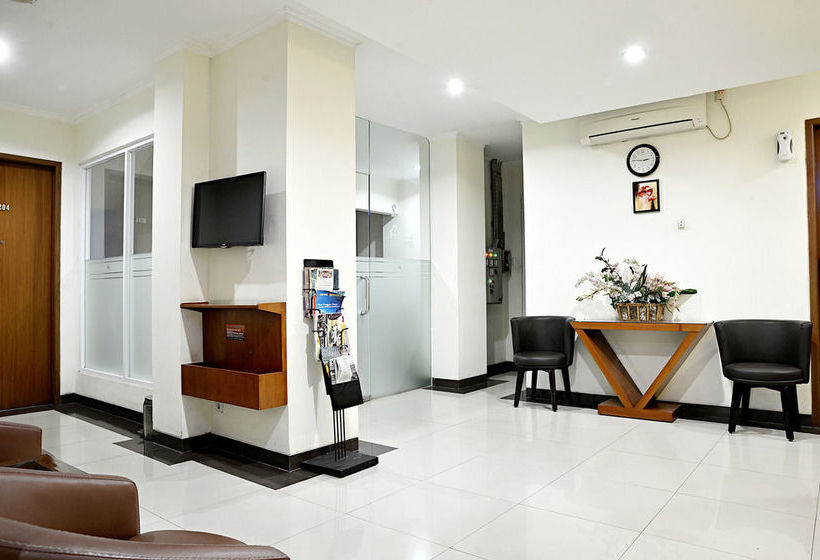 בית מלון כפרי Zen Rooms Benhil Tondano