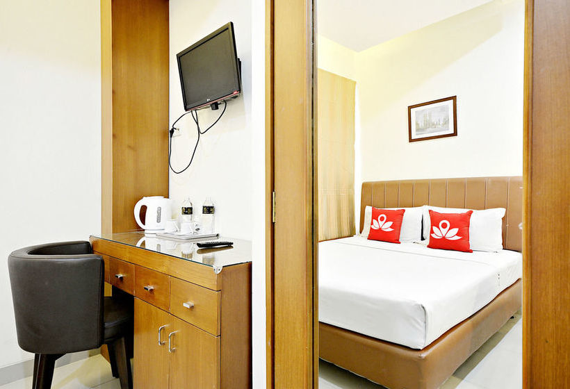 בית מלון כפרי Zen Rooms Benhil Tondano