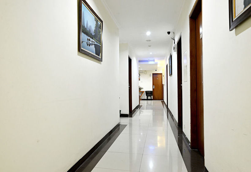 בית מלון כפרי Zen Rooms Benhil Tondano