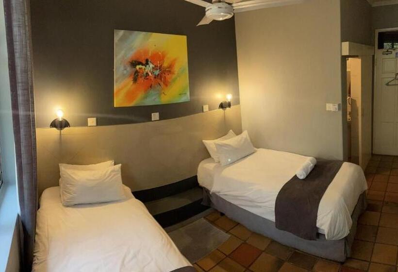 N1 Hotel & Campsite Victoria Falls