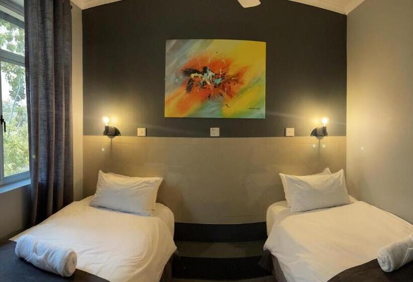 N1 Hotel & Campsite Victoria Falls