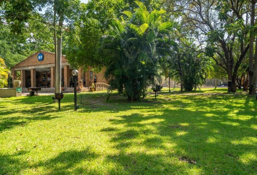 N1 Hotel & Campsite Victoria Falls