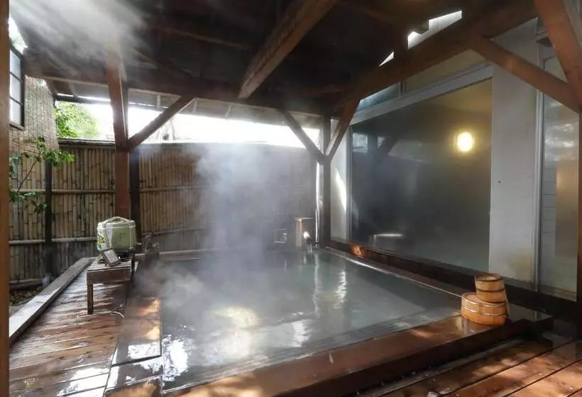 旅館 Hanakanzashi