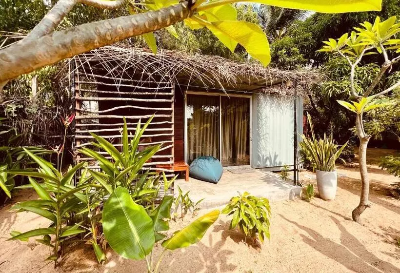 Little Lagoon Hostel
