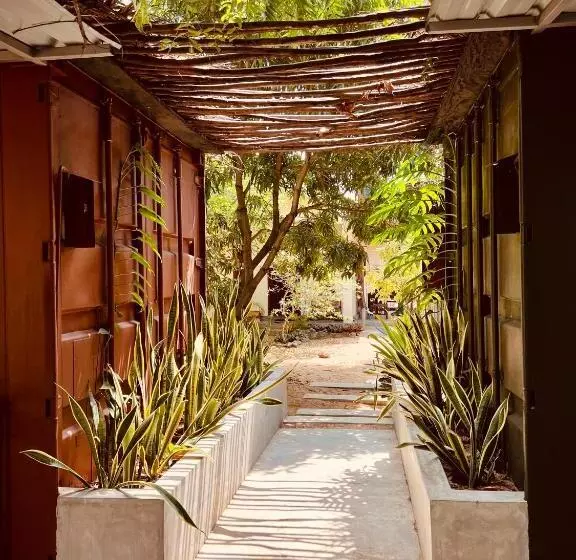 Little Lagoon Hostel