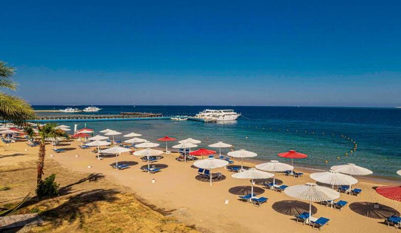 Amarina Abu Soma Resort & Aquapark