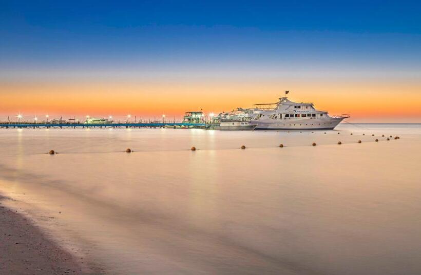 Amarina Abu Soma Resort & Aquapark