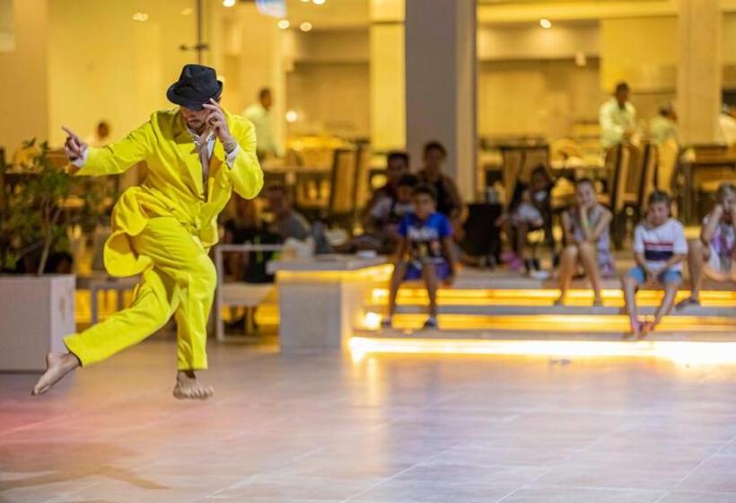 Amarina Abu Soma Resort & Aquapark