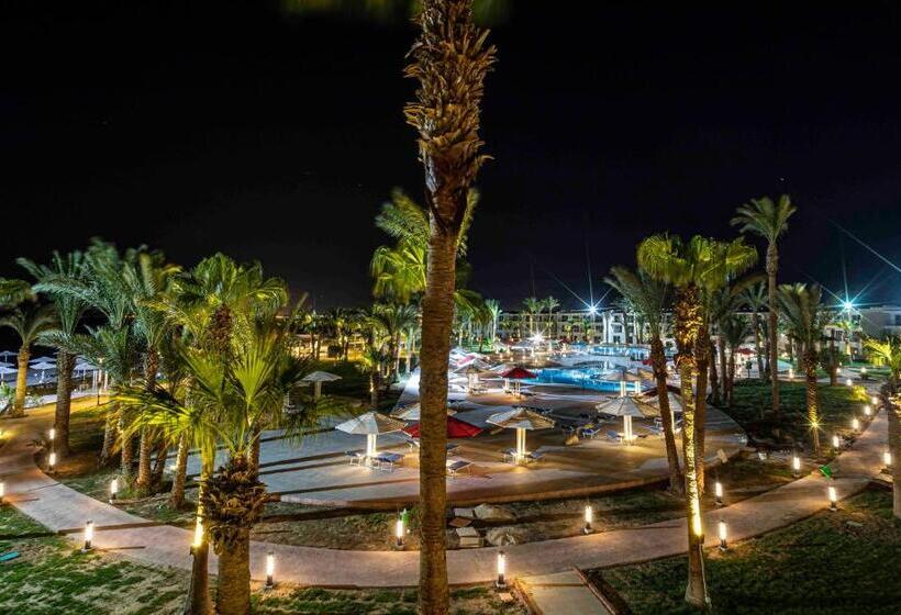 Amarina Abu Soma Resort & Aquapark