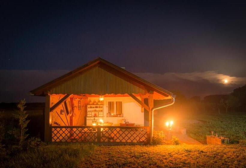 مبيت وإفطار Coraline Vendégház