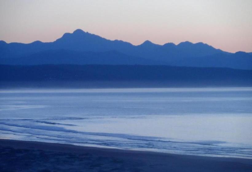 تختخواب و صبحانه Jaydees B And B