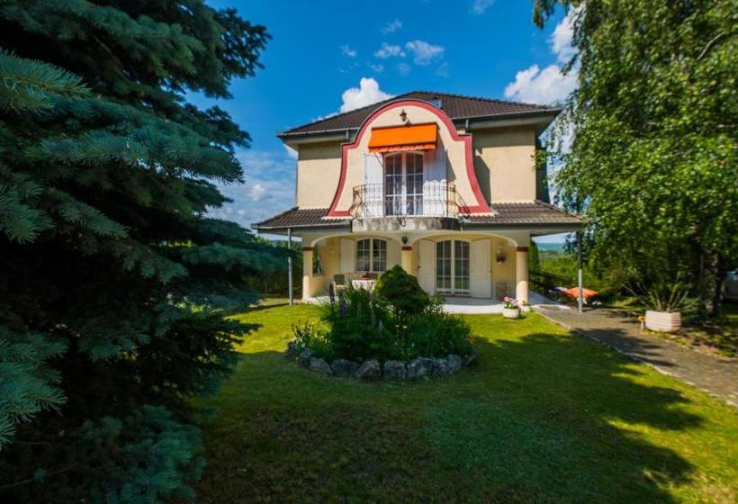 Bed and Breakfast Villa Kalman Pansio