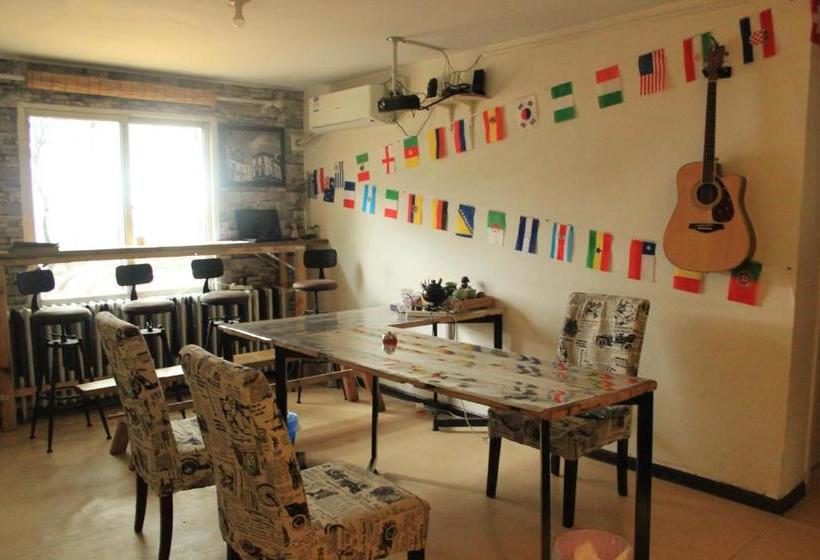 First Met Backpackers Hostel