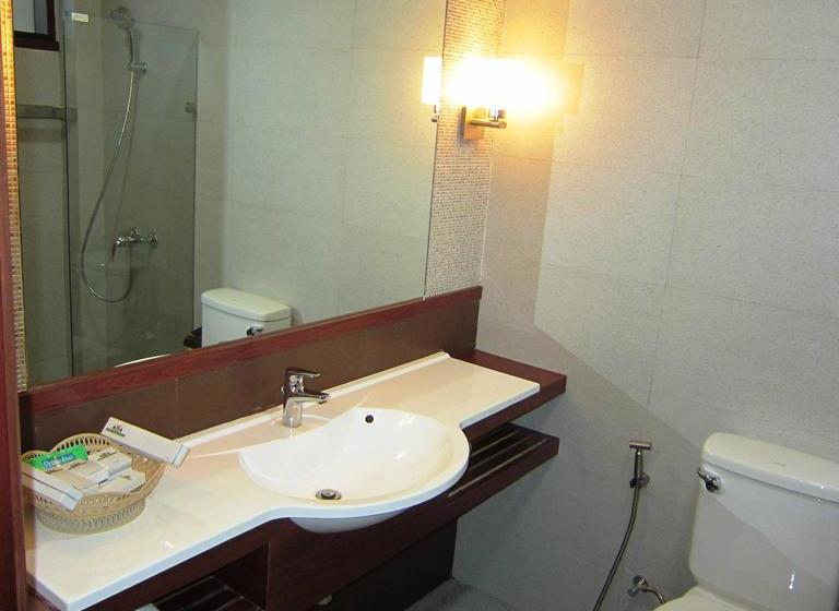 هتل Eain Taw Phyu