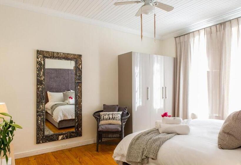 فندق Macaron Boutique Guest House