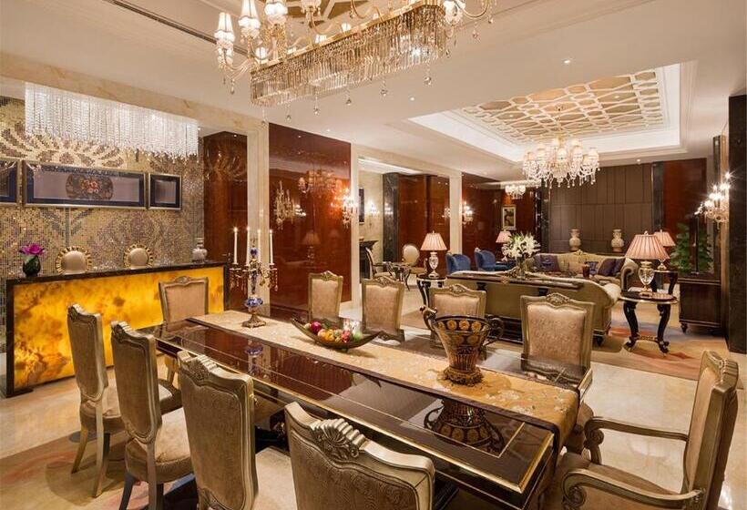 ホテル Wanda Realm Fushun