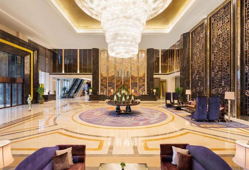 ホテル Wanda Realm Fushun