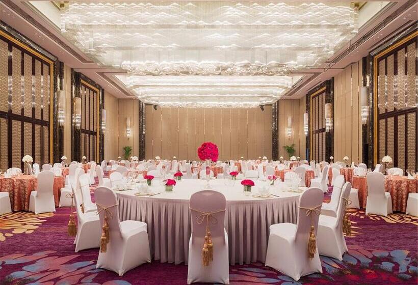 ホテル Wanda Realm Fushun