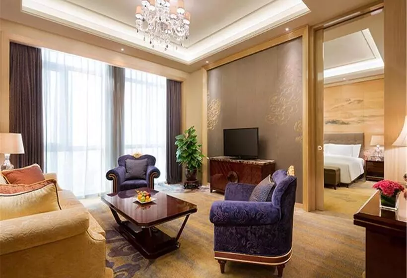 ホテル Wanda Realm Fushun