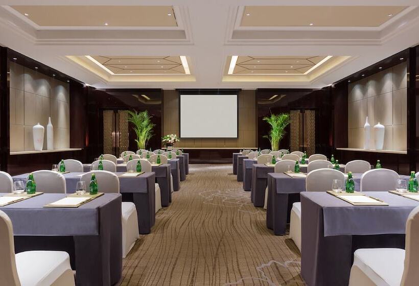 ホテル Wanda Realm Fushun