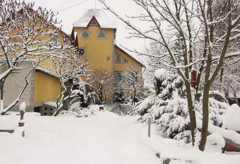 هتل Zabava Guest House