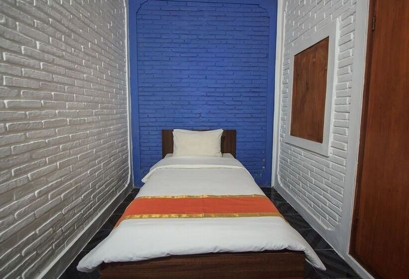 הוסטל Rabasta Kuta Beach Inn