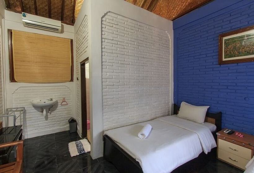 הוסטל Rabasta Kuta Beach Inn