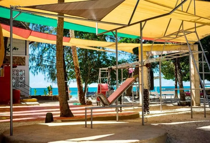 تختخواب و صبحانه Soul Breeze Beach Resort