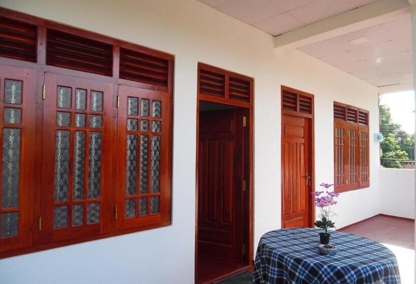 Bed and Breakfast Bloom Guest House