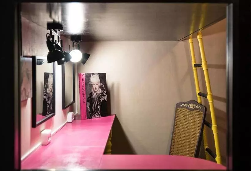 Brix Hostel