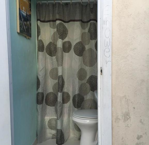 هتل Blue Wave Guest House