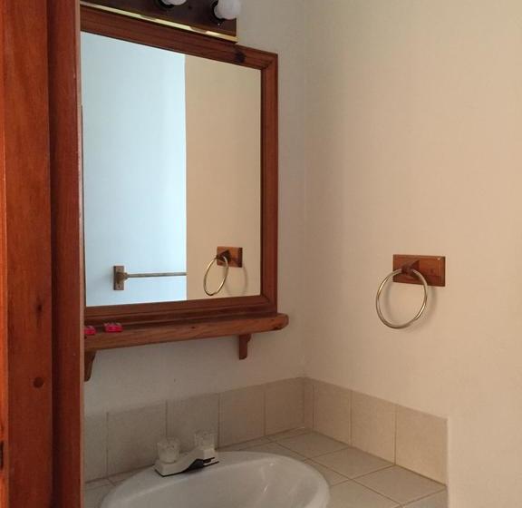 هتل Blue Wave Guest House