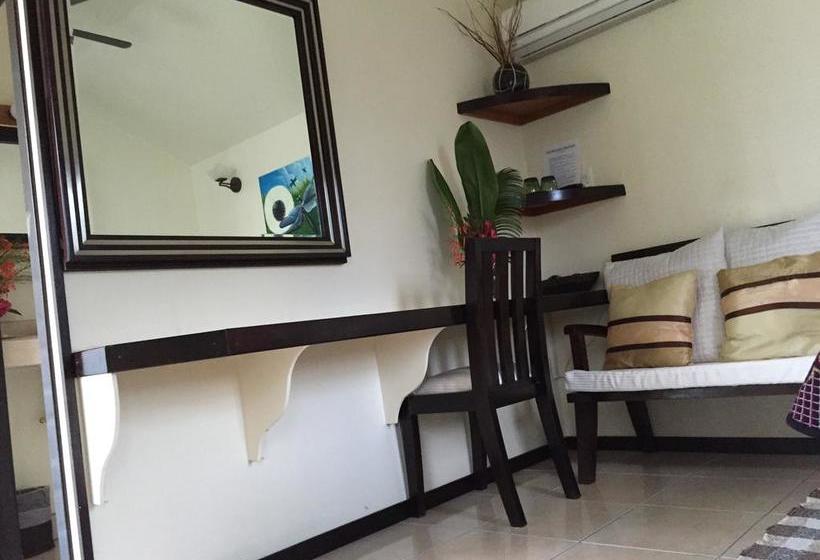 هتل Blue Wave Guest House