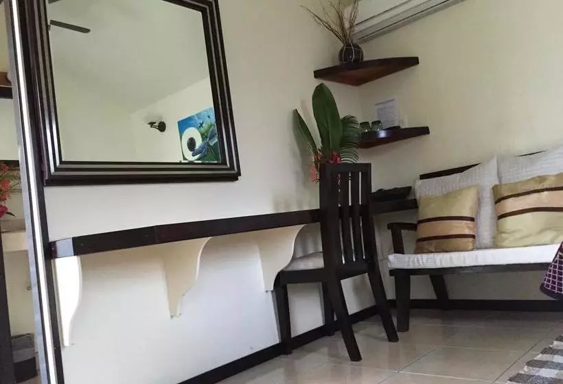 هتل Blue Wave Guest House