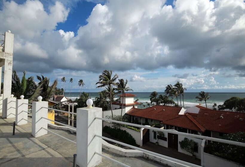 فندق Crystal Oceanic