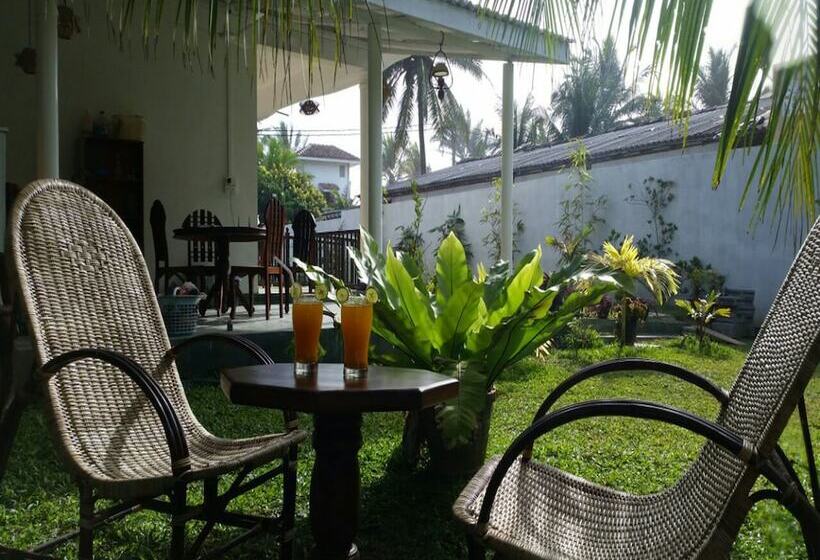 فندق Crystal Oceanic