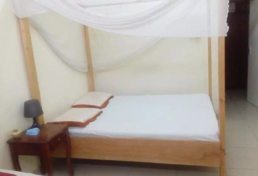 هتل Global African Apartments &
