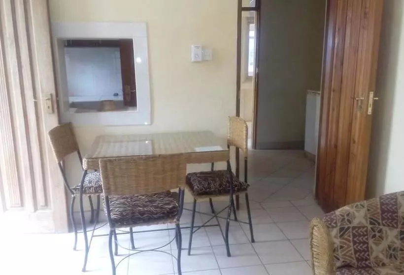 هتل Global African Apartments &