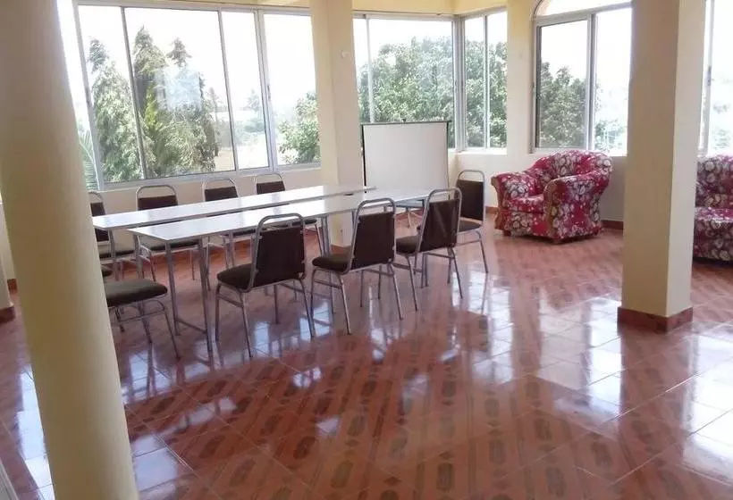 هتل Global African Apartments &