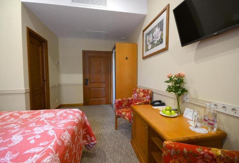 Premier Hotel Pochaiv