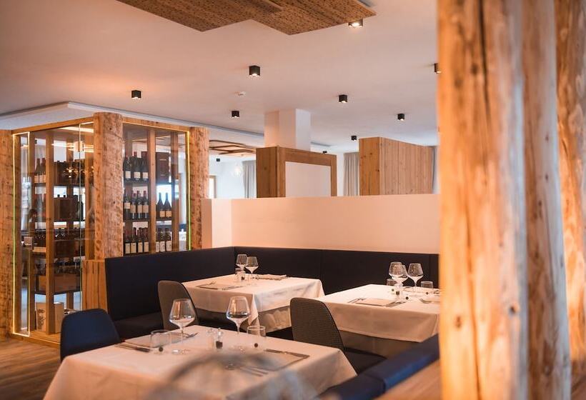 Aktiv & Familienhotel Adlernest