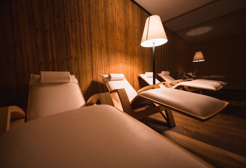 Aktiv & Familienhotel Adlernest