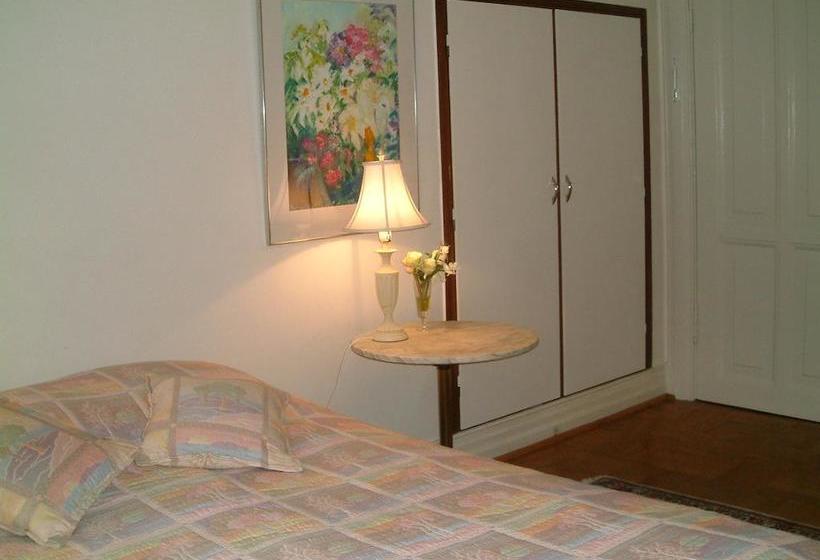 Casa Corner Bed & Breakfast