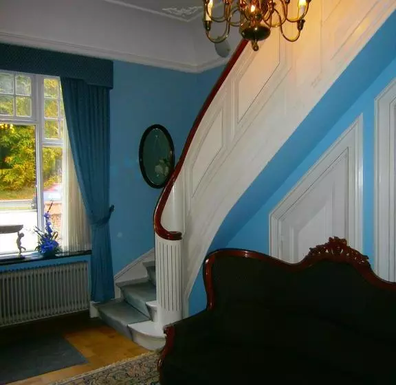 Casa Corner Bed & Breakfast